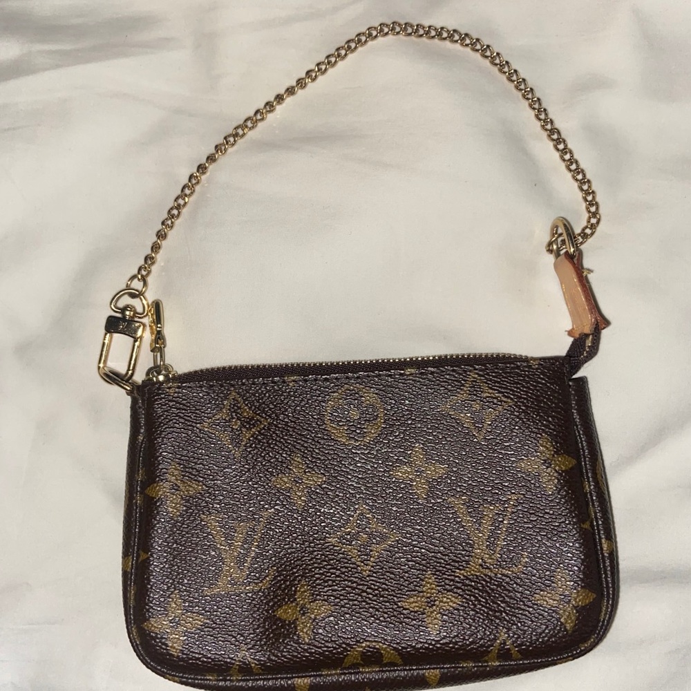 Vintage Louis Vuitton Mini Pochette Monogramed